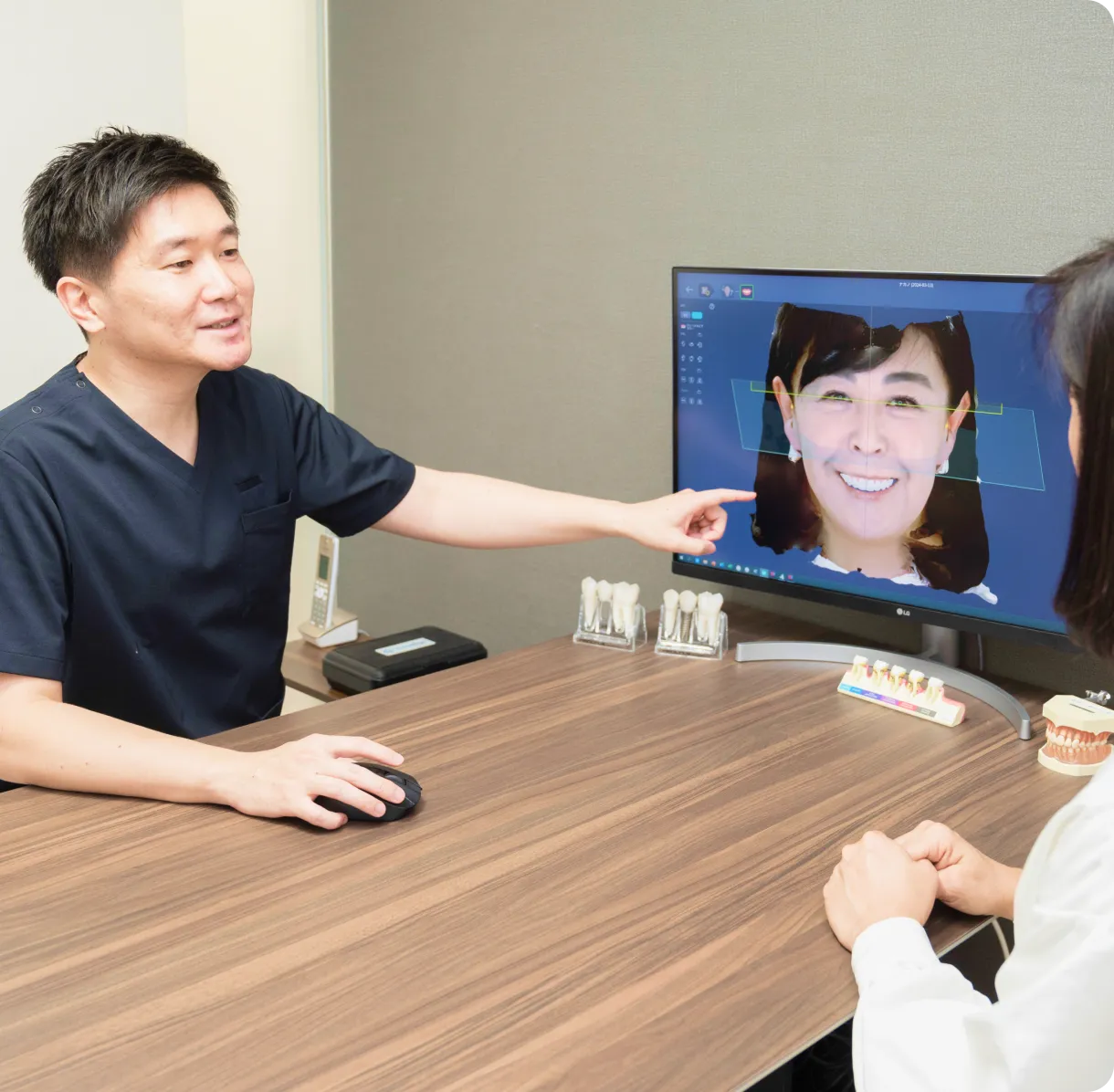 歯がボロボロの方への全顎治療